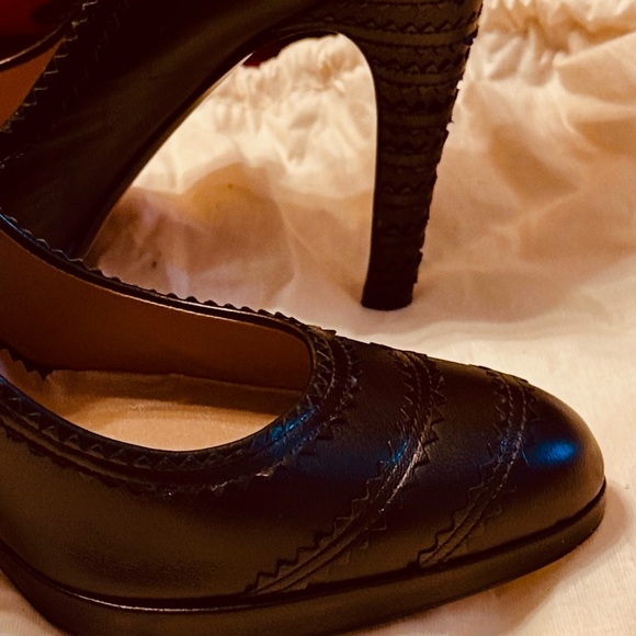 Salvatore Ferragamo Black Leather Heels - Picture 4 of 11